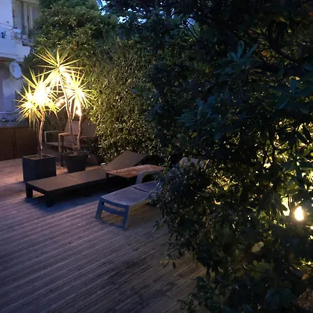 Stylish Apartment,only 60m To Sandy Beach, Privat 80m2 Garden, Location Cannes