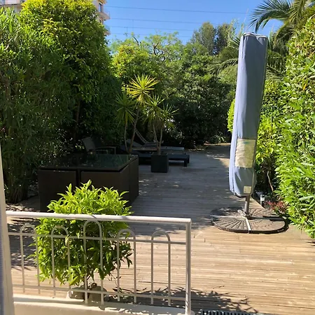 Only 60m To The Beach, 2 Bedroom Cozy Apartment, 80m2 Big Garden, Very