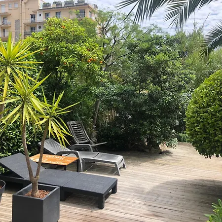 Appartement Stylish Apartment,only 60m To Sandy Beach, Privat 80m2 Garden, Location